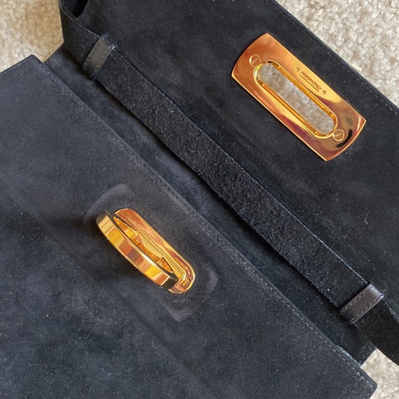 Salvatore Ferragamo suede bag - Picture 6 of 11